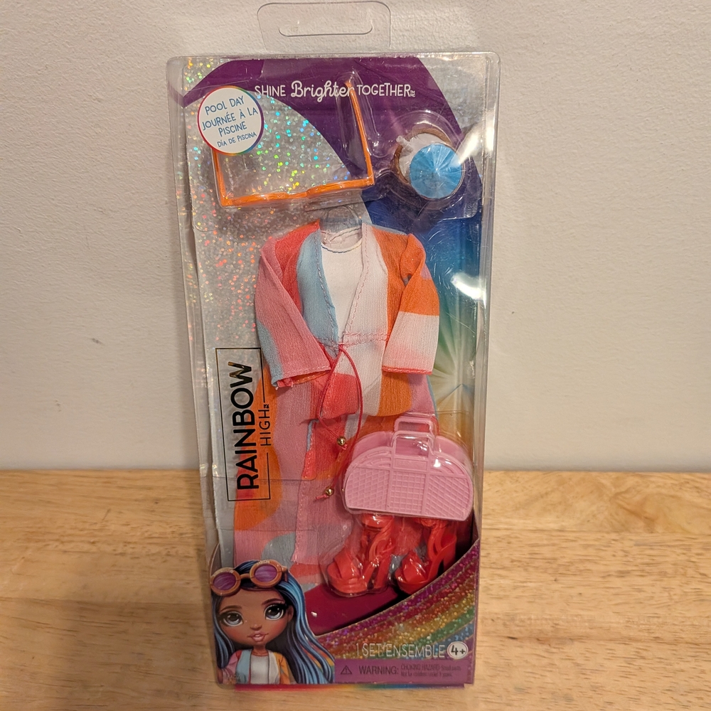 Rainbow High Doll Fashion Set - Orange, Pink, and White